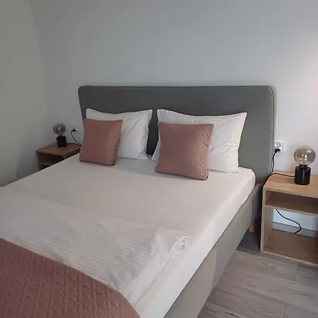 Spij W Kudowie Apartament I Pokoje Goscinne Kudowa-Zdrój Exterior foto